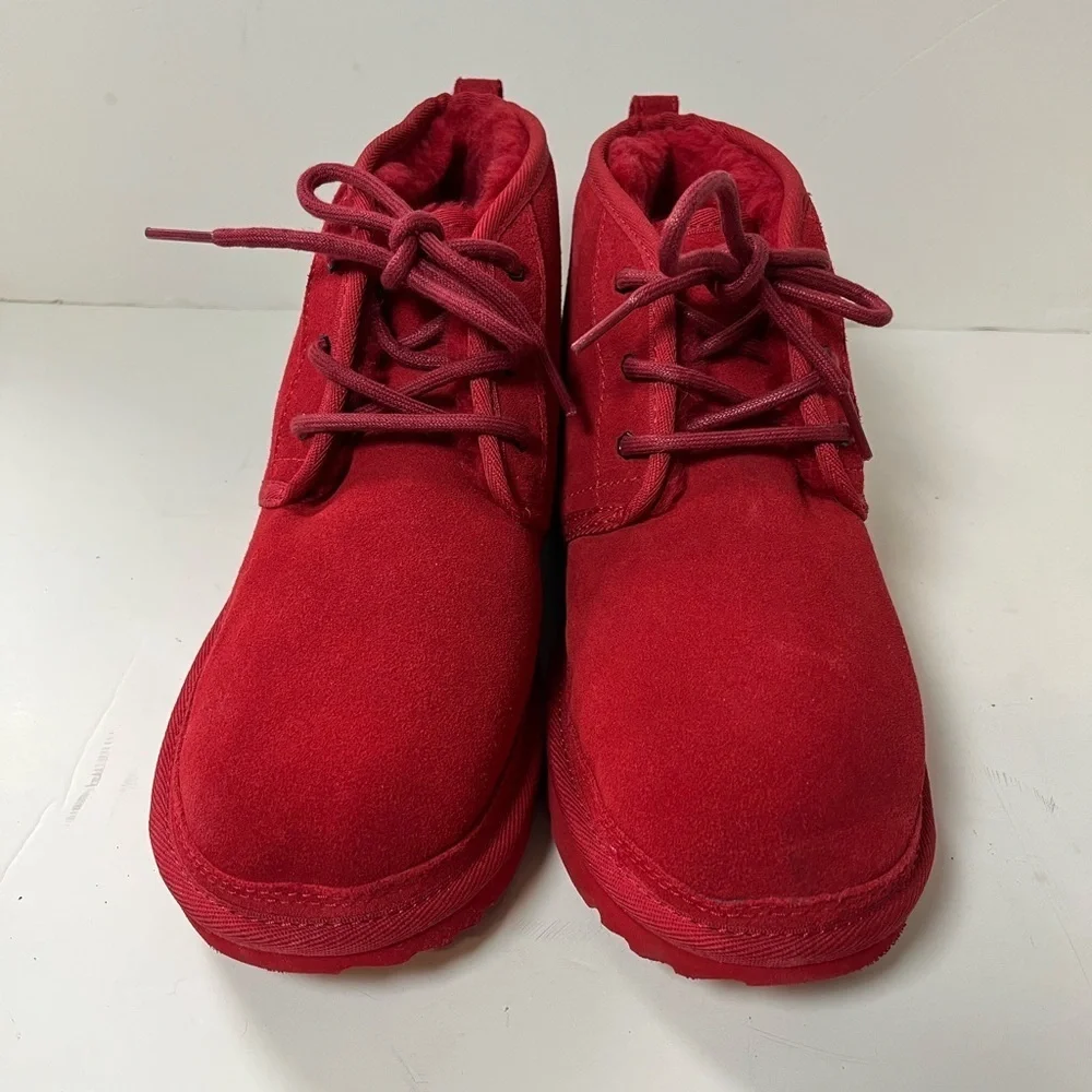 UGG Neumel II Chukka Boots Red Suede Big Kids Size 6